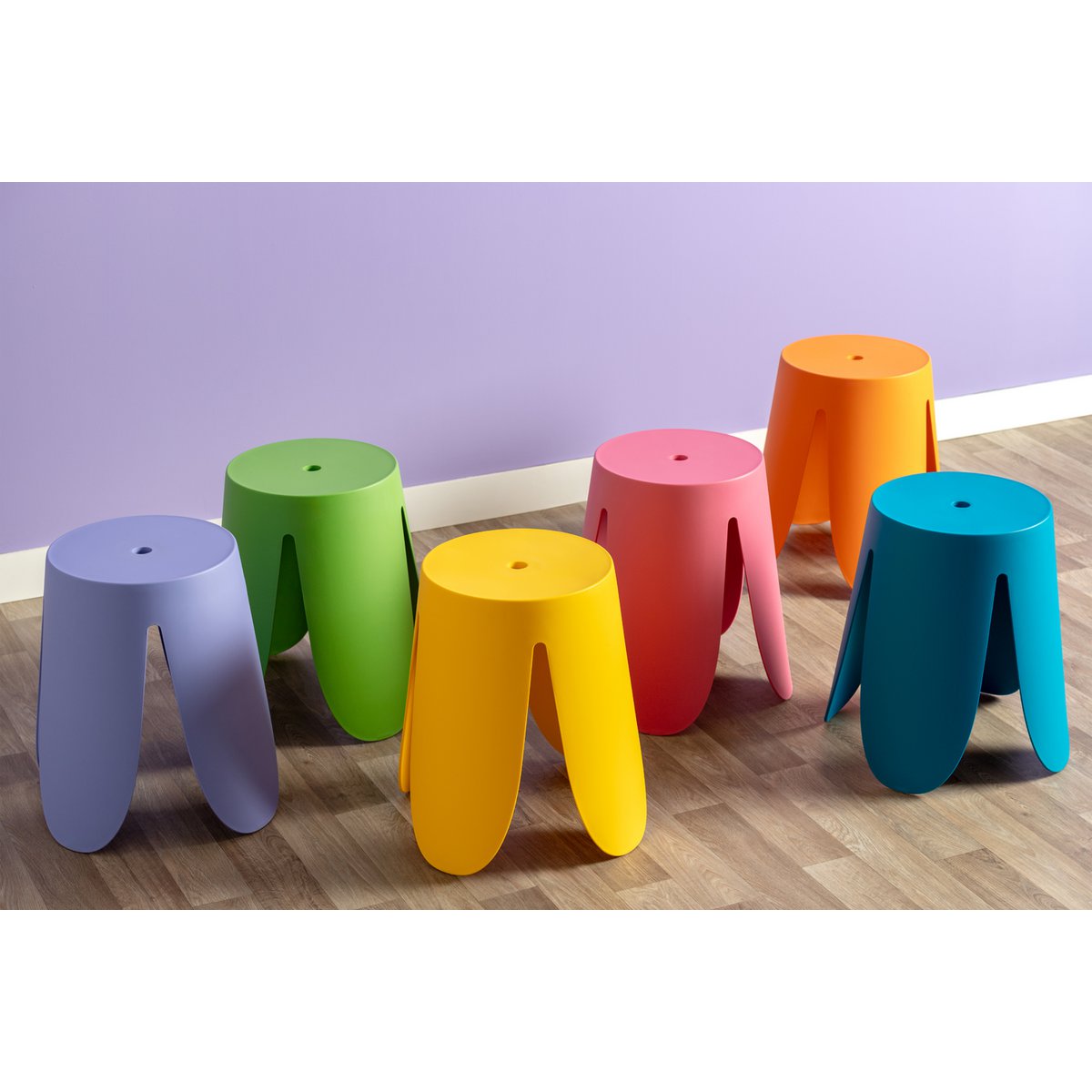 Hocker Ravish